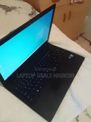 Laptop Lenovo IdeaPad 110 4GB Intel Celeron HDD+SSD 500GB