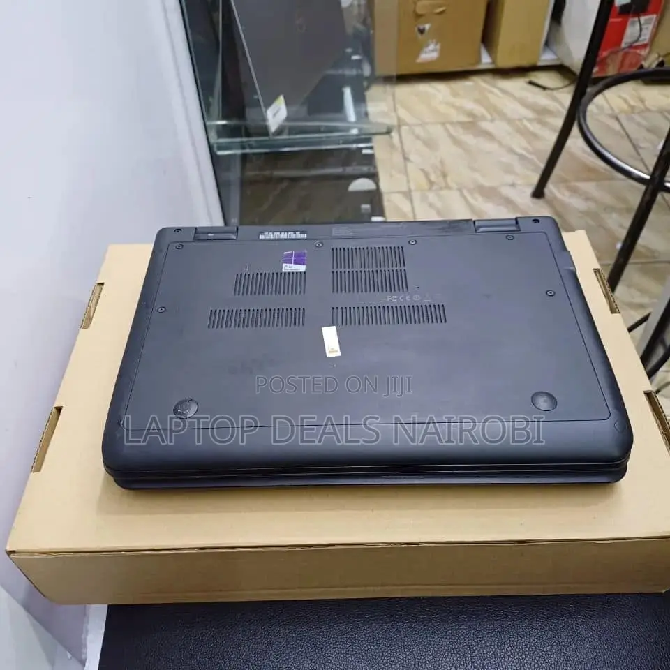 Laptop Dell Latitude 11 3189 4GB Intel Celeron SSD 128GB