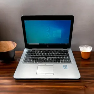 Laptop HP EliteBook 820 G3 8GB Intel Core I5 SSD 256GB