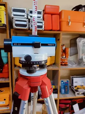 Dumpy Level X32 Magnification Lense (Head+Staff and Tripod)
