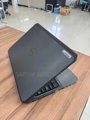 Laptop Dell Latitude 3540 4GB Intel Core I3 HDD 320GB