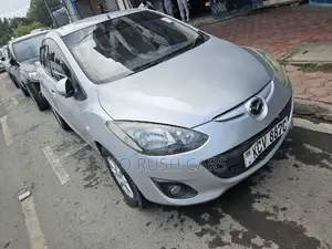 Mazda Demio 2012 Silver