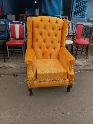 King Chair or Pedicure Seat, Gold 