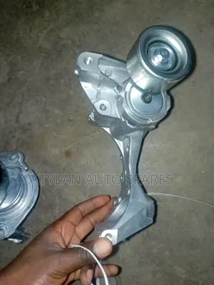 Fanbelt Tensioner HR12 4wd