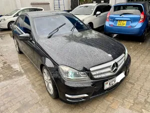 Mercedes-Benz C180 2013 Black