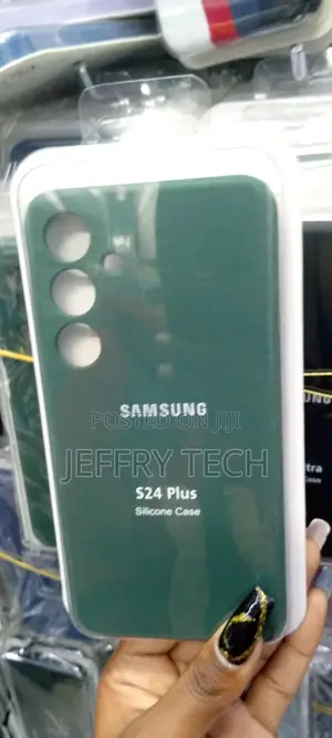 Silicone Samsung Galaxy S24 Plus Case - Green