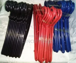 120 PCS Strong and Durable Plastic Hangers.
