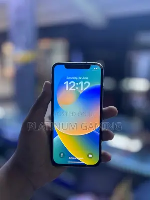Apple iPhone X 64 GB White