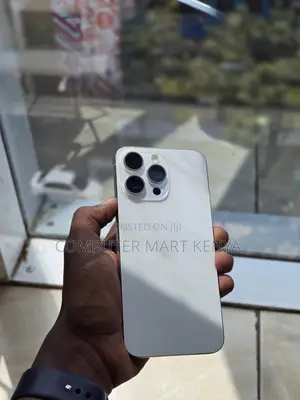 Apple iPhone 15 Pro Max 512 GB White