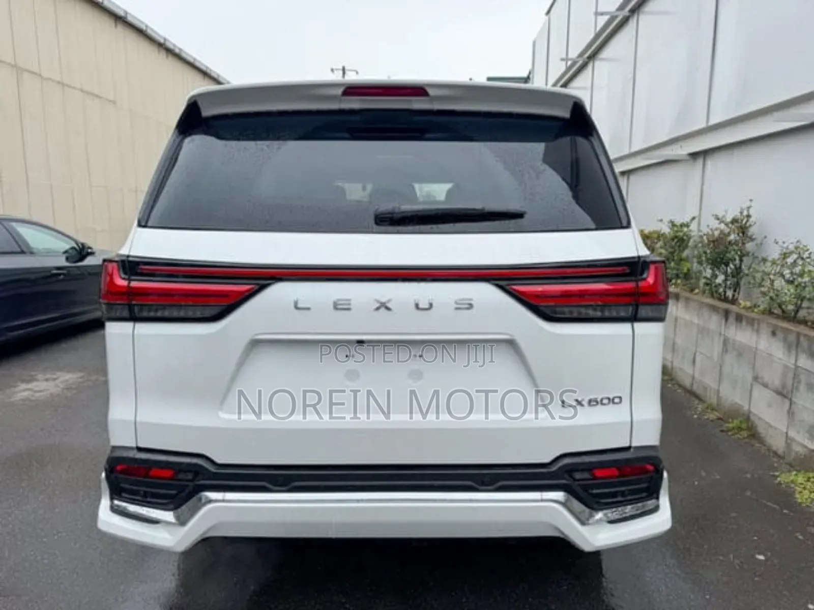 Lexus LX 2024 White