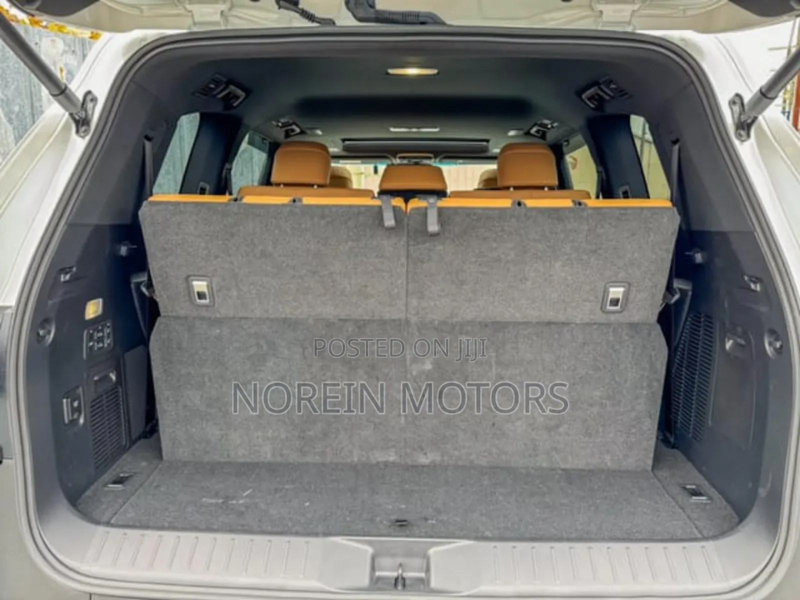 Lexus LX 2024 White