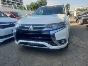 Mitsubishi Outlander 2.0 PHEV AWD 2017 White
