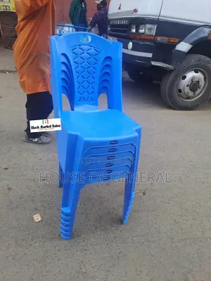 Strong and Comfortable Kenpoly Armless Chair