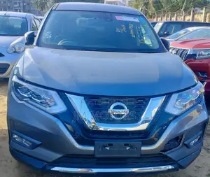 Nissan X-Trail 2017 Gray