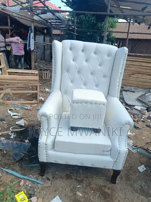 King Chair or Pedicure Chair, Cream White With Puff.