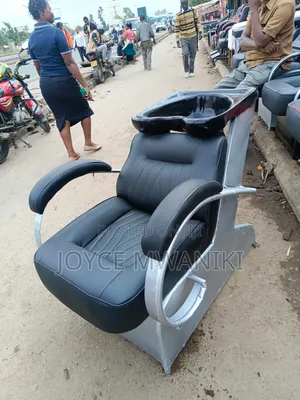 Sink Chair, Black and Silver 