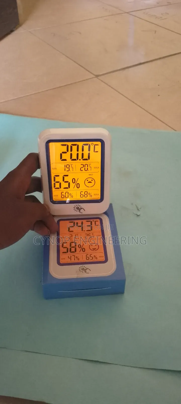 Store Accurate Humidity and Temperature Tracker