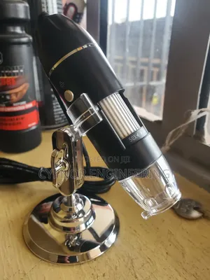 Advanced Digital Microscopes for School Labs