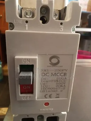 DC McCb Molded Case Circuit Breaker 200A