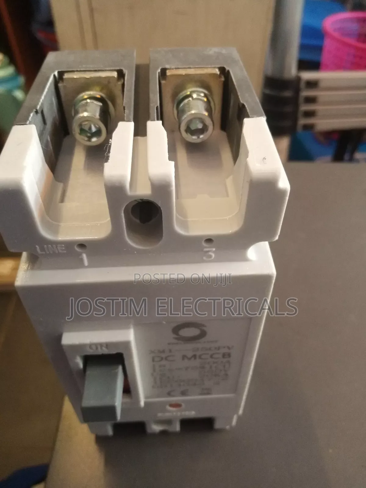 DC McCb Molded Case Circuit Breaker 200A