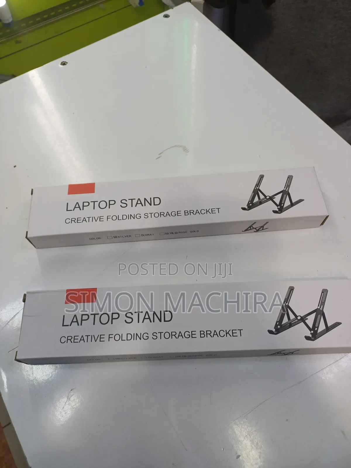 Adjustable Laptop Stand
Metallic