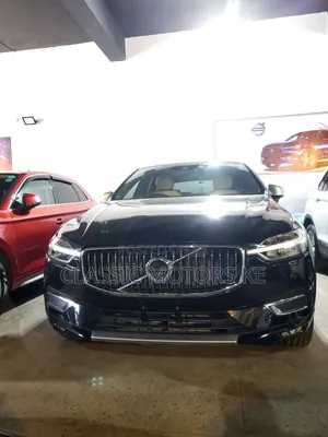 Volvo XC60 T5 Momentum AWD 2018 Black