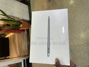 New Laptop Apple MacBook Air 2020 M1 8GB Apple M1 SSD 256GB