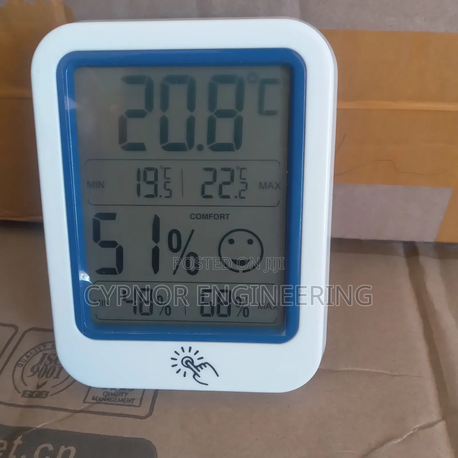 Laboratory Humidity and Temperature Measuring Device