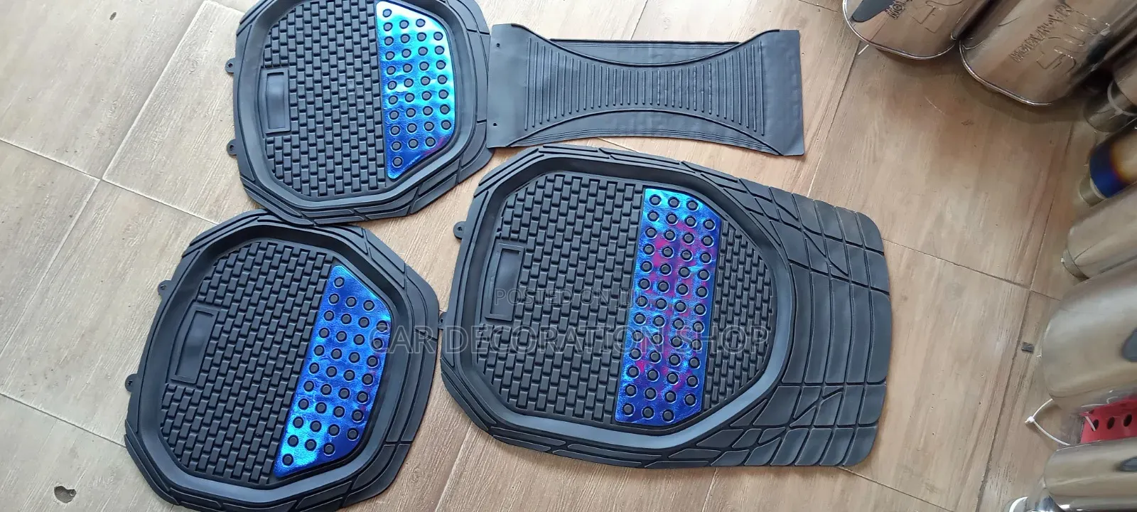 Rubber Mats With Blue Patch