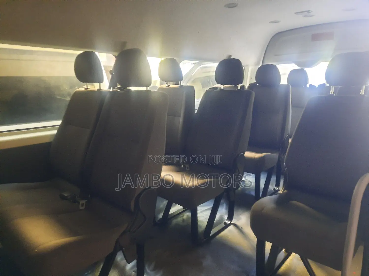 Toyota HiAce 2017 White