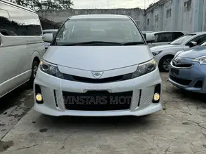 Toyota Estima 2017 White
