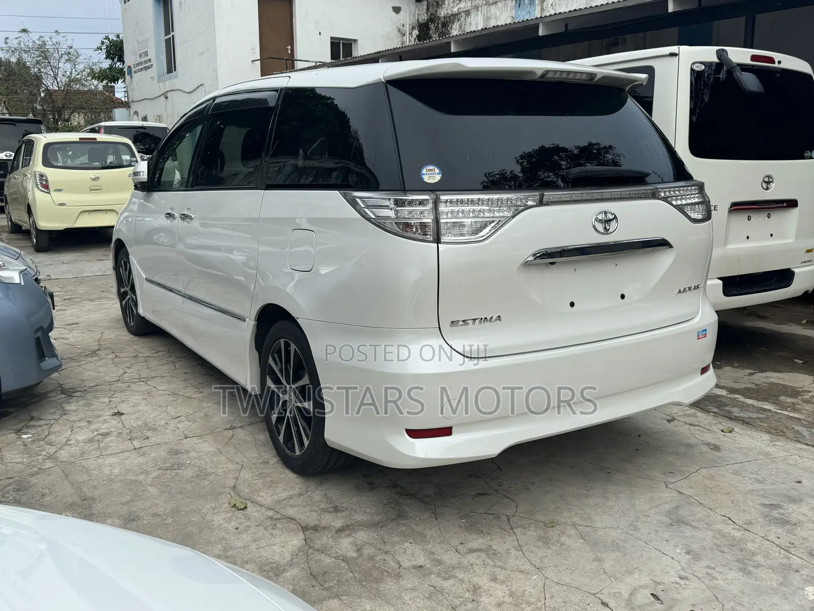 Toyota Estima 2017 White