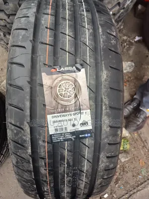 245/40 R 19 Lassa Tyres Made by Bridgestone Turkey