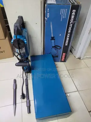Demolition Hammer 2500W Makita
