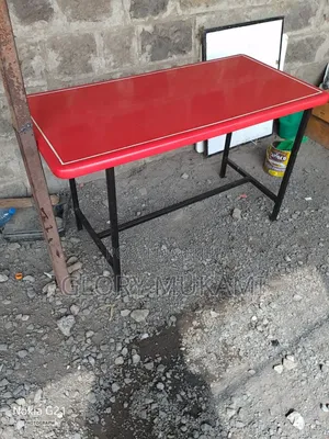 Restaurants and Bar Table