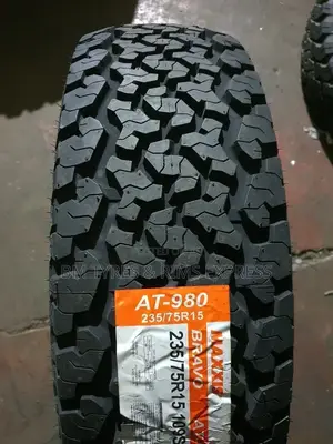 235 /75 R15 Maxxis AT 980 (Commercial)