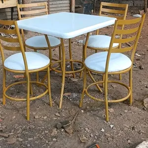 Restaurants and Bar Table