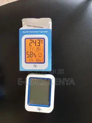 Digital Office Humidity and Temperature Tracker