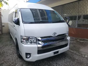 Toyota Grand HiAce 2017 White