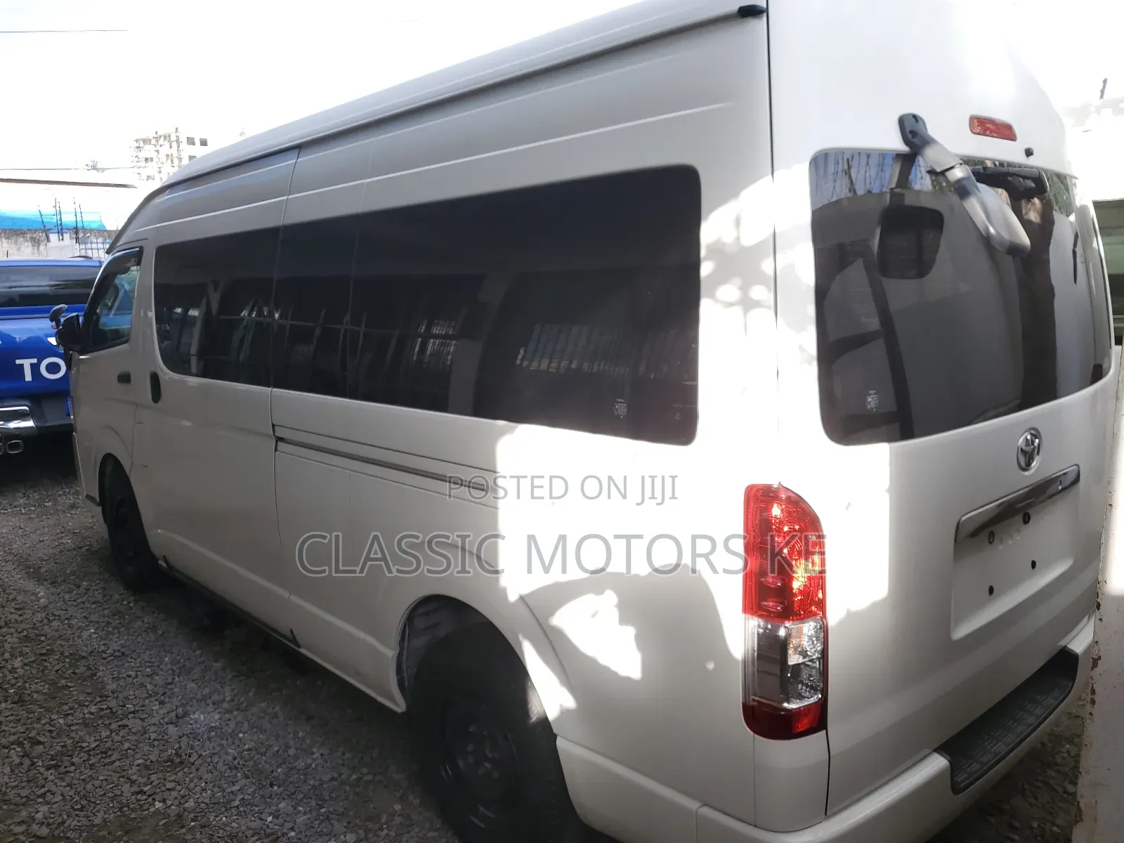 Toyota Grand HiAce 2017 White