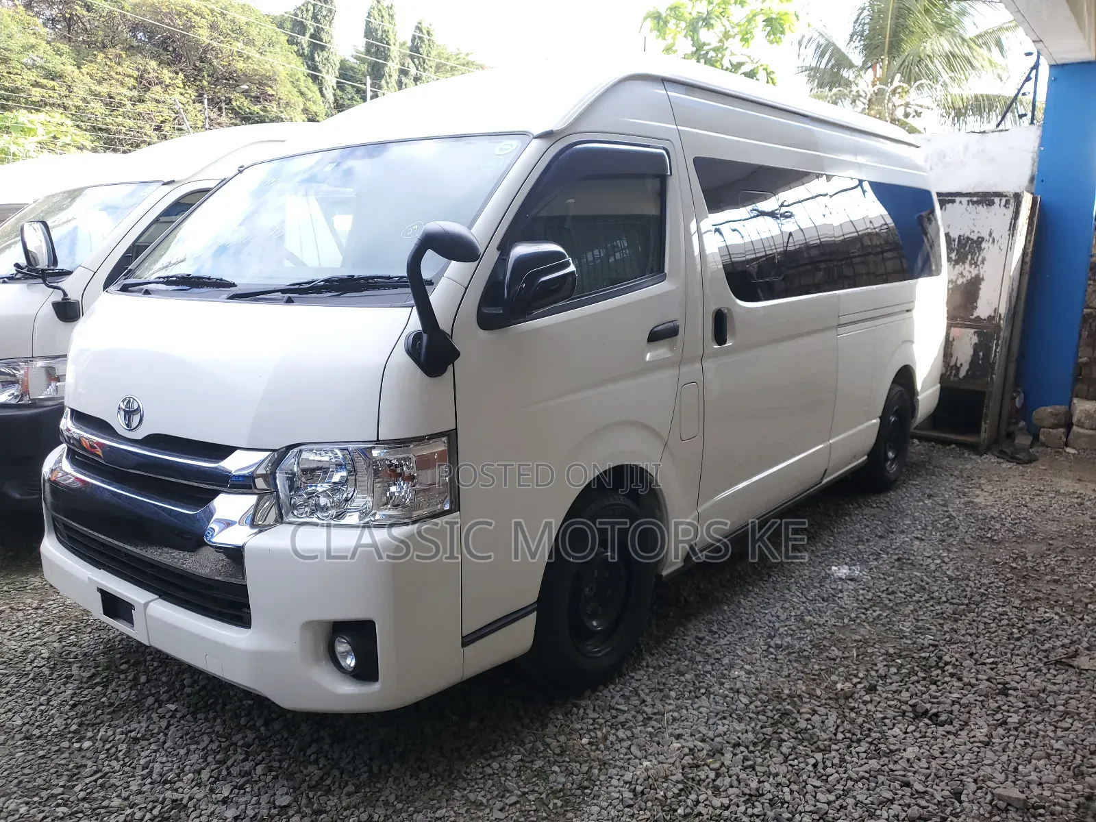 Toyota Grand HiAce 2017 White