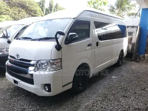 Toyota Grand HiAce 2017 White
