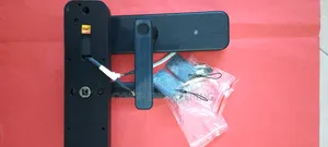 Mobile App Lock for Airbnb Entry