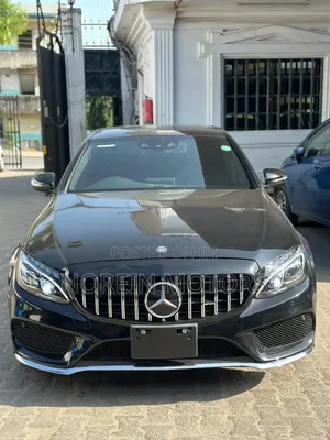 2018 Mercedes-Benz C250 in Black - Elegant, Powerful, and Ready for the Road!