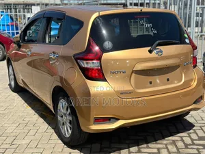Nissan Note 2017 Gold