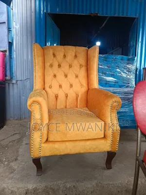 King Size Chair, Gold 