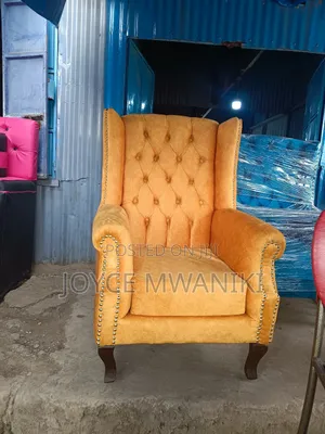 King Size Chair, Gold 