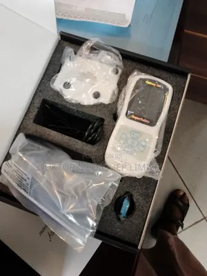 Handheld Pulse Oximeter With Pediatric Probe
