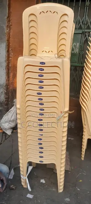 Hard Plastic Kenpoly Armless Chair