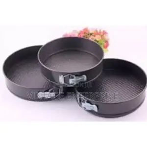 Adjustable (3) Round Cake Moulds 